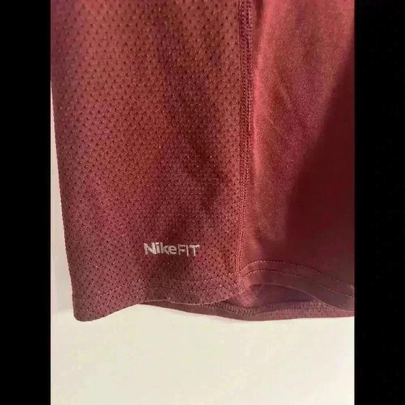 Nike Fit Maroon And Orange‎ Size Medium Short Sleeve - Picture 2 of 8